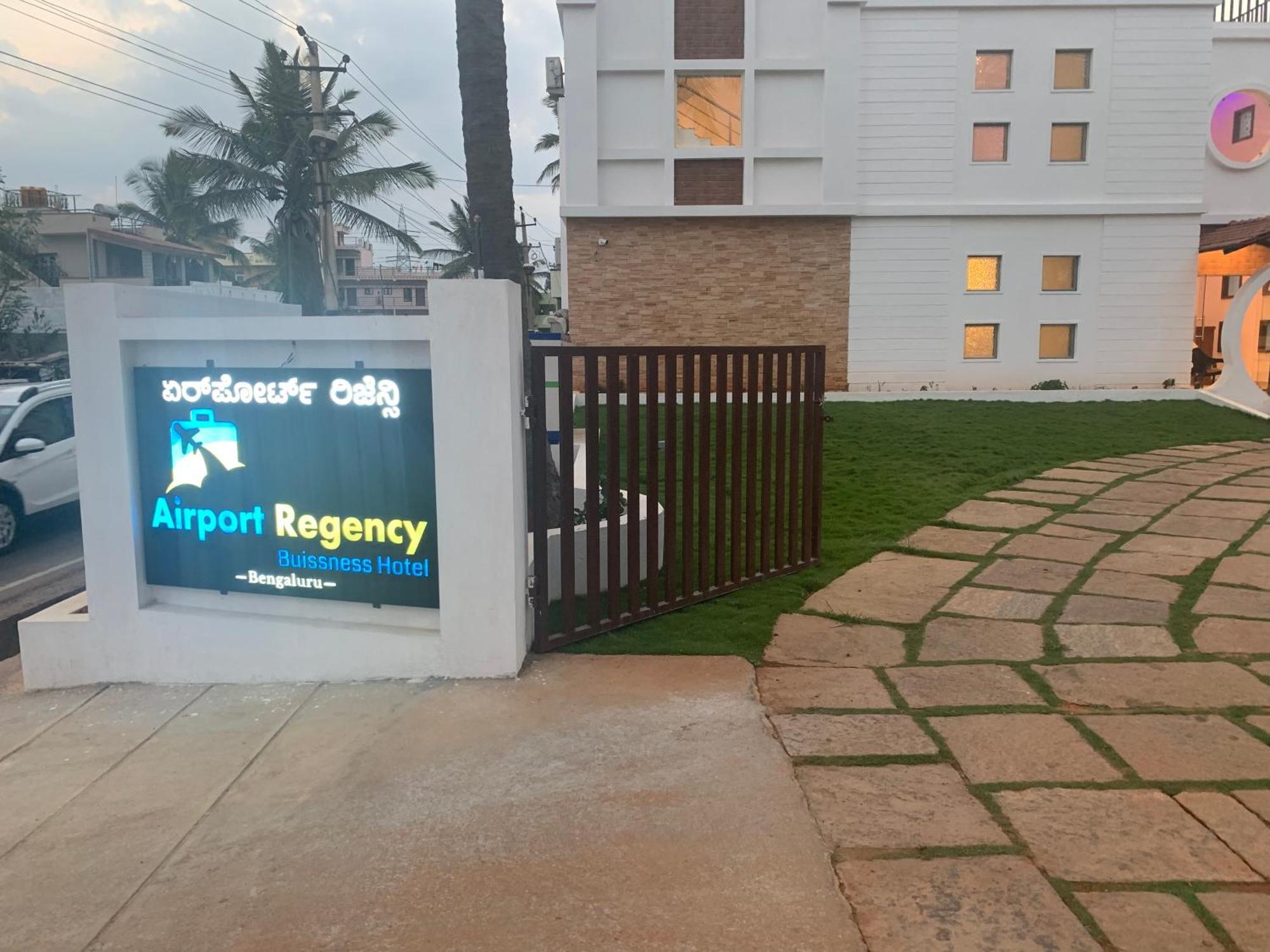 Airport Regency Otel Devanahalli Dış mekan fotoğraf