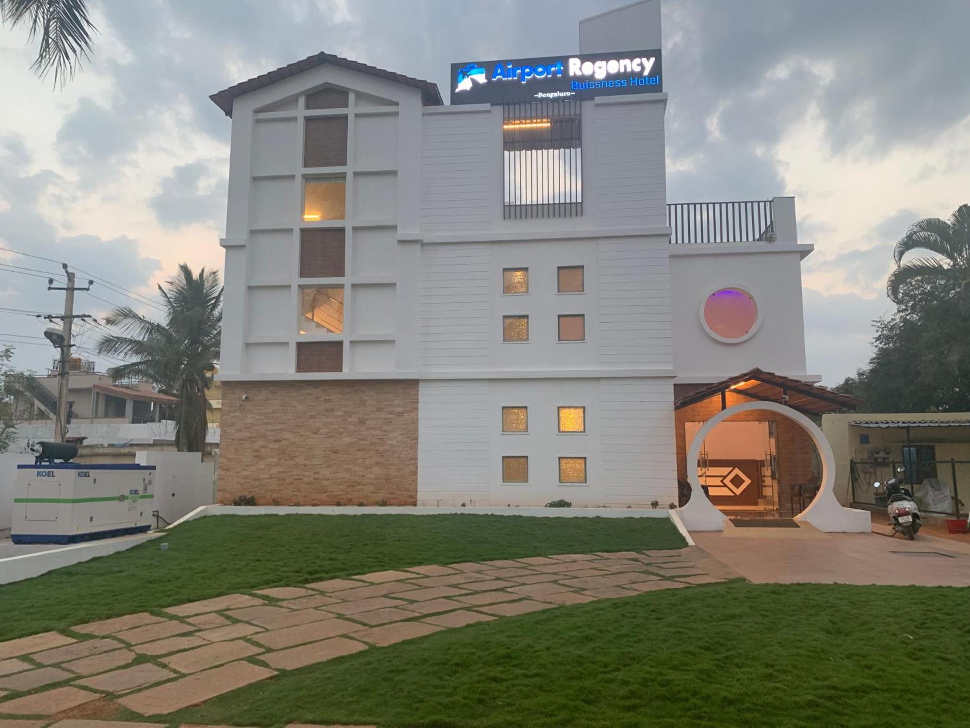 Airport Regency Otel Devanahalli Dış mekan fotoğraf